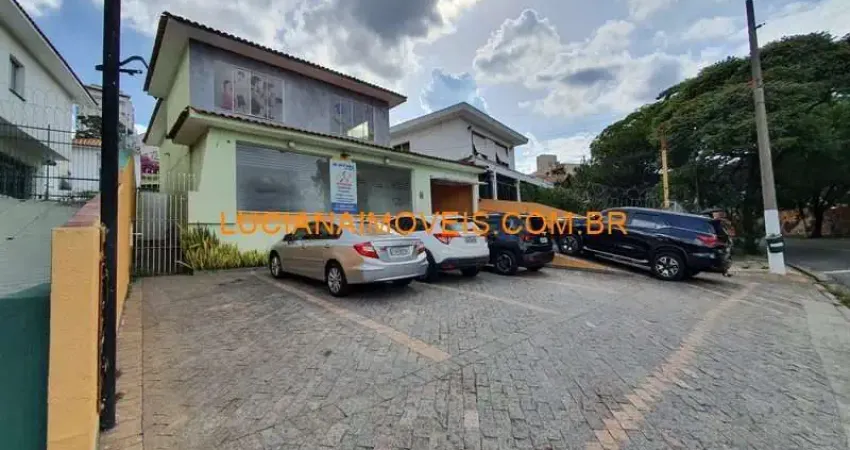Imóvel comercial para aluguel e venda possui 300 metros quadrados com 7 quartos