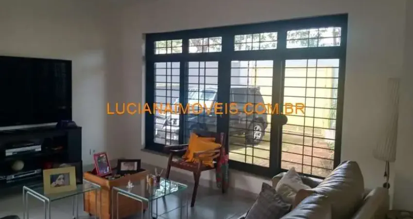 Sobrado para venda tem 460 metros quadrados com 4 quartos em Lapa - São Paulo - SP