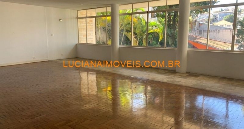 Casa com 4 quartos à venda na Rua Ubatuba, Pacaembu, São Paulo