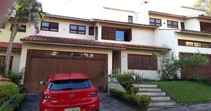 Casa em condomínio fechado com 4 quartos à venda na Praça São Caetano, 90, Teresópolis, Porto Alegre