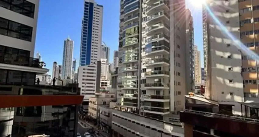 Apartamento com 2 quartos à venda na Rua 701, 22, Centro, Balneário Camboriú