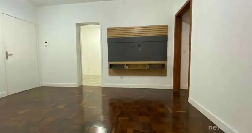 Apartamento com 2 quartos à venda na Rua Coronel Genuino, 433, Centro Histórico, Porto Alegre