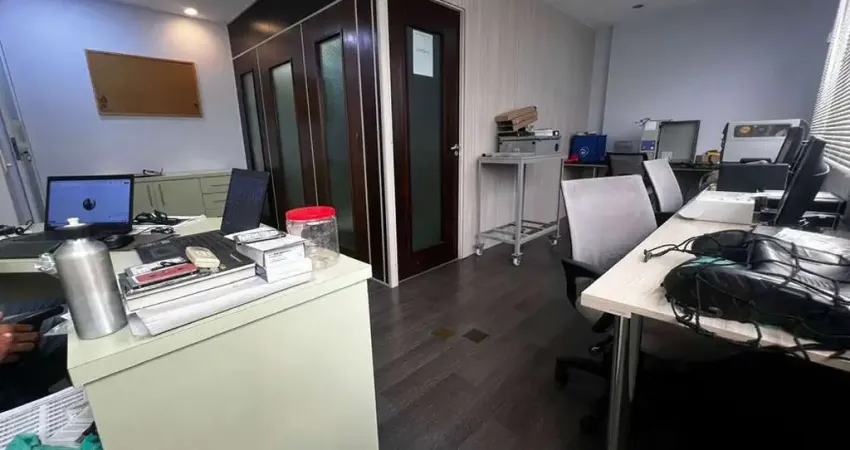 Sala comercial à venda na Rua Vieira de Morais, 420, Campo Belo, São Paulo