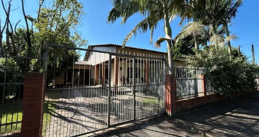 Casa com 3 quartos à venda na Espirito Santo, 70, Centro, Charqueadas