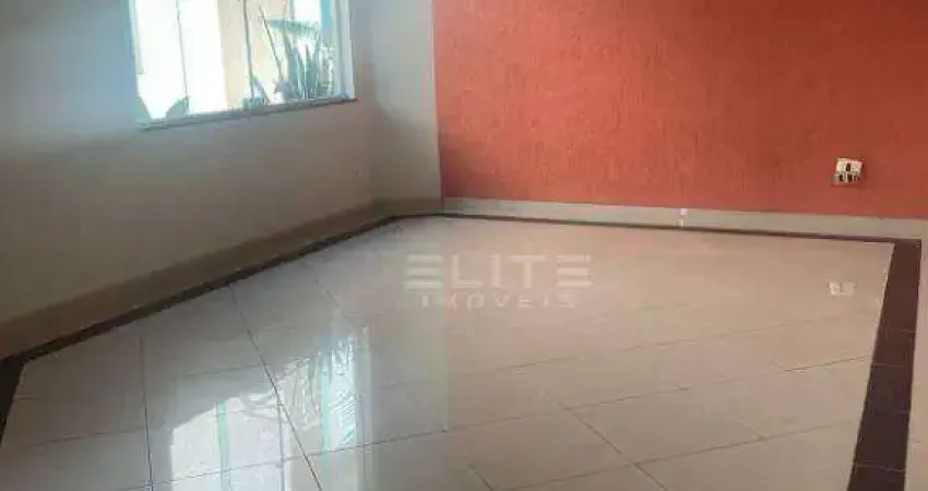 Sobrado a venda em condomínio fechado