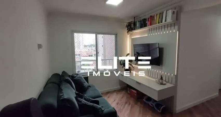 Apartamento com 50 m², mobiliado em ótimo estado de conservação, localização privilegiada.