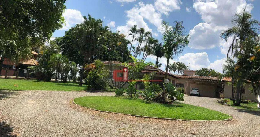 Sítio com 3 dormitórios à venda, 21000 m² por R$ 2.500.000,00 - Pinhalzinho - Jaguariúna/SP