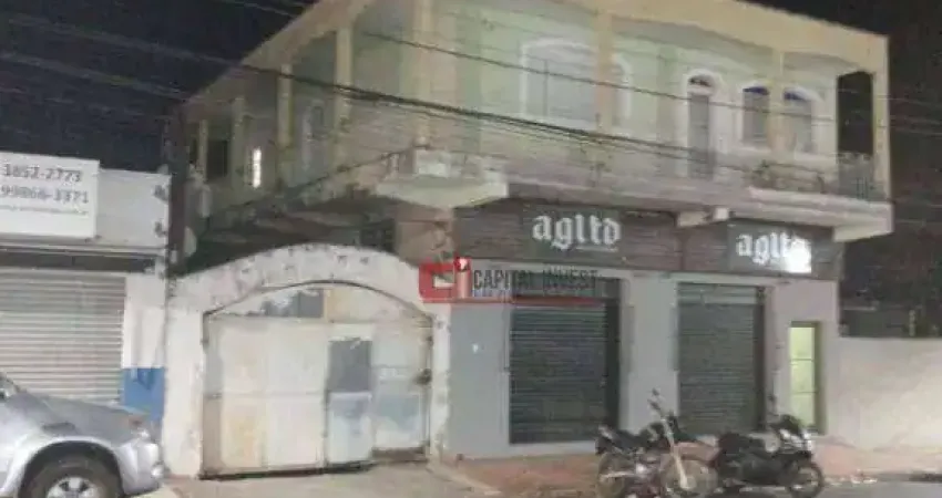 Oportunidade 4 casas e um salão comercial à venda, 428 m² por R$ 1.200.000 - Centro - Pedreira/SP
