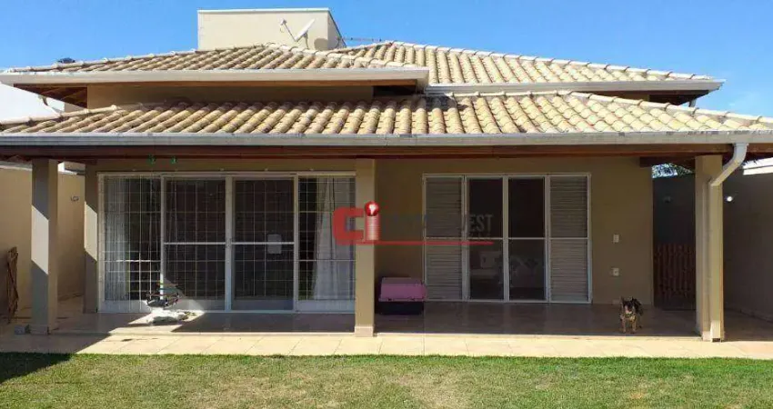 Casa com 3 dormitórios à venda, 300 m² por R$ 1.100.000,00 - Estância das Flores - Jaguariúna/SP