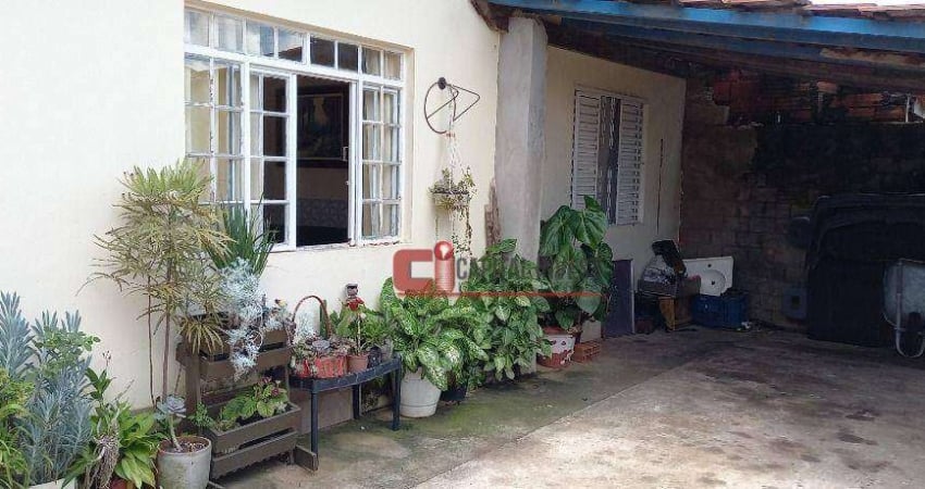 Casa com 2 dormitórios à venda, 81 m² por R$ 440.000,00 - Arco Iris - Jaguariúna/SP