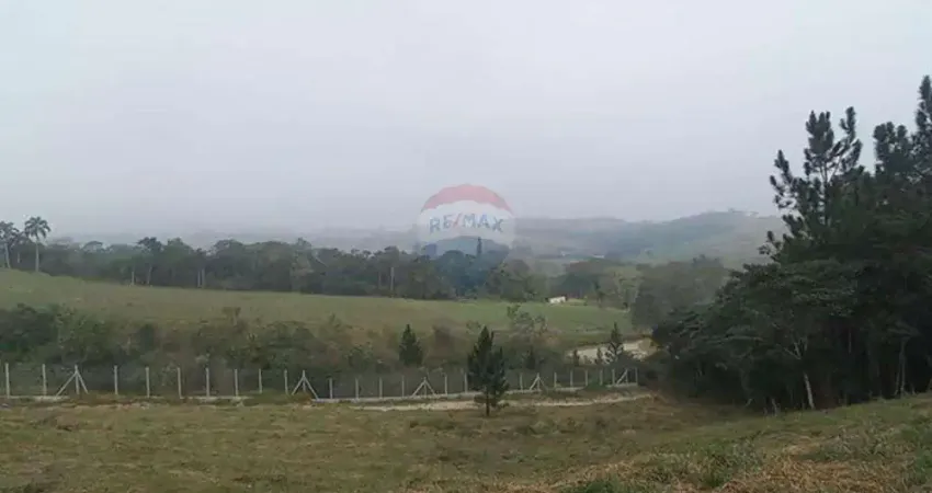 Terreno à venda no Residencial Di Conti em Guararema/SP.