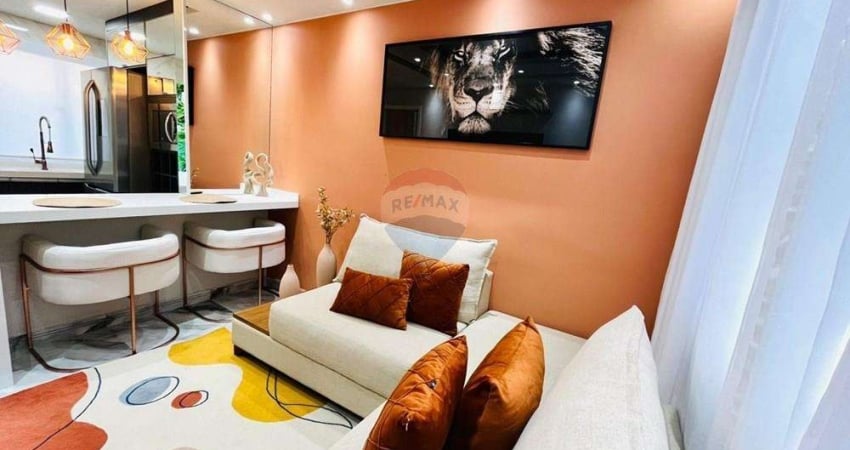 Casa à venda com 70m² em condomínio fechado no bairro Jardim Layr, Mogi das Cruzes.