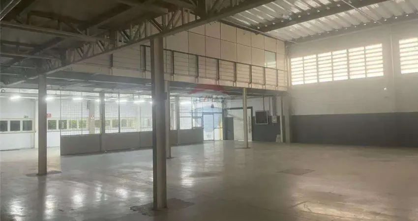 Barracão / Galpão / Depósito para alugar na Av. Kennedy, 48, 48, Cézar de Souza, Mogi das Cruzes