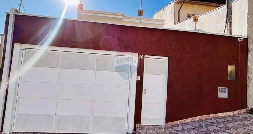 Sobrado à venda, com 150m² de terreno, sendo 136m² de área construída,  no bairro Jardim Camila, em Mogi Das Cruzes.
