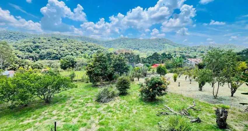 Chácara à venda com 2.273,40m² em Biritiba Mirim em São Paulo