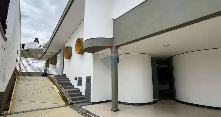 Casa comercial para locação no bairro Jardim Santista em Mogi das Cruzes