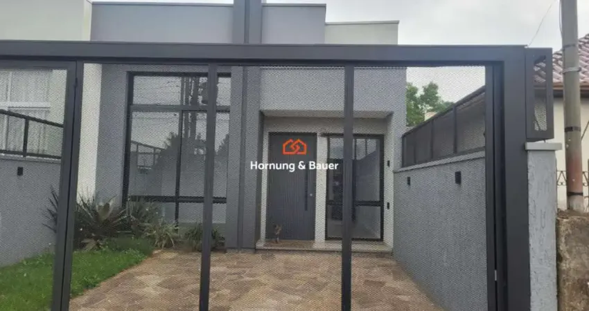 Casa com churrasqueira e piscina , bem localizada em sapiranga no bairro são jacó