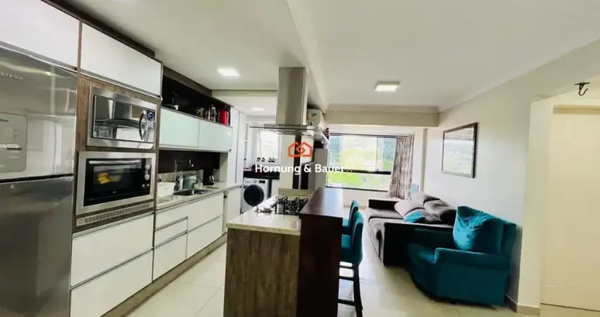 Apartamento semimobiliado com duas suítes no centro de estância velha