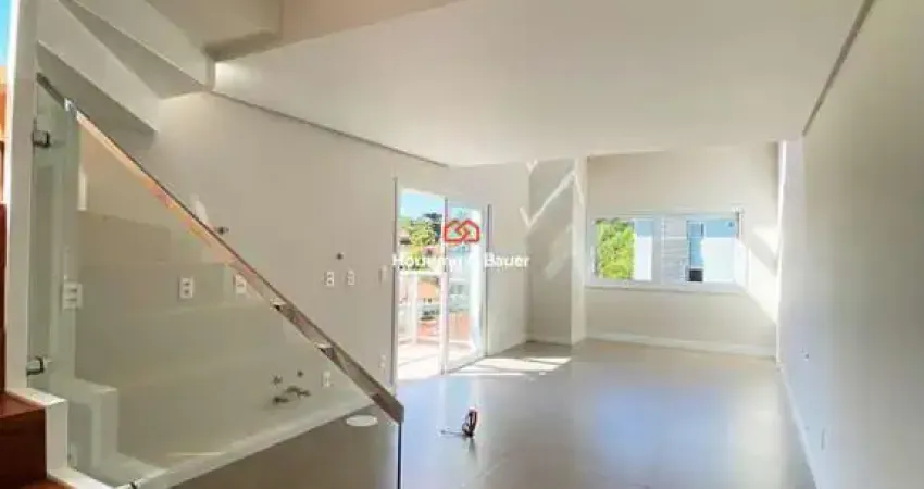 Belíssimo loft duplex com suíte à venda no Centro de Canela