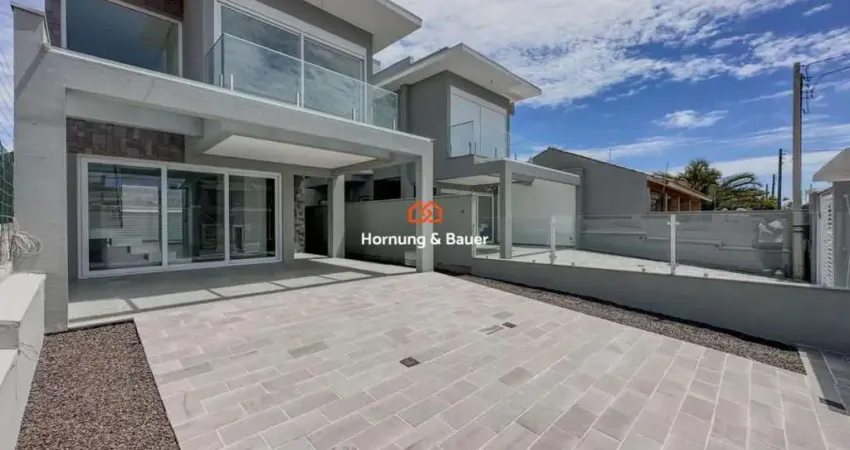 Sobrado à venda em capão da canoa, zona nova - churrasqueira e vista para o mar