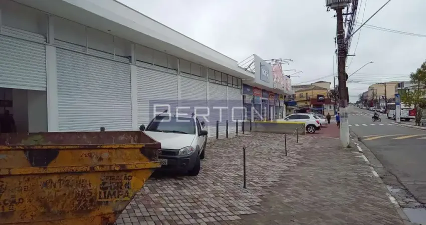 Casa comercial para alugar no Canhema, Diadema