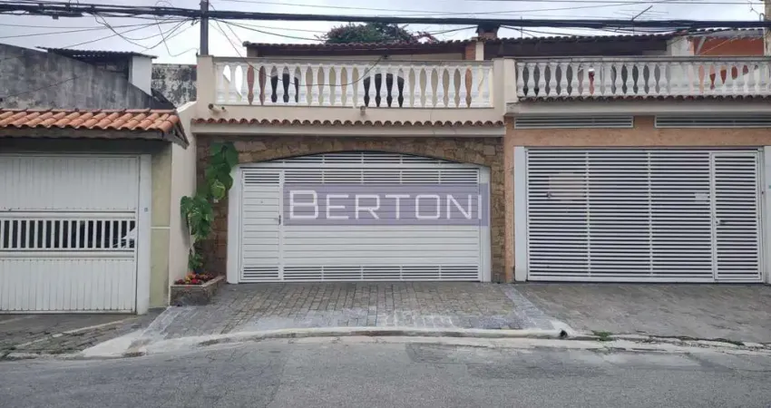 Vende-se Sobrado de 184, 77 m2 com 3 Dormitórios, 1 Suite, Sacada, Portão Automático Localizado em Taboão  São Bernardo do Campo