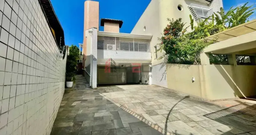 Linda casa na City lapa próxima ao Pelezão