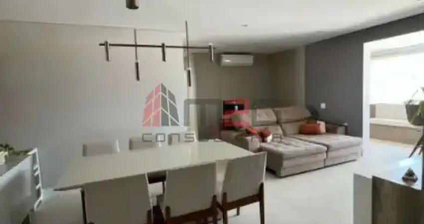 Apartamento na Vila Anastácio