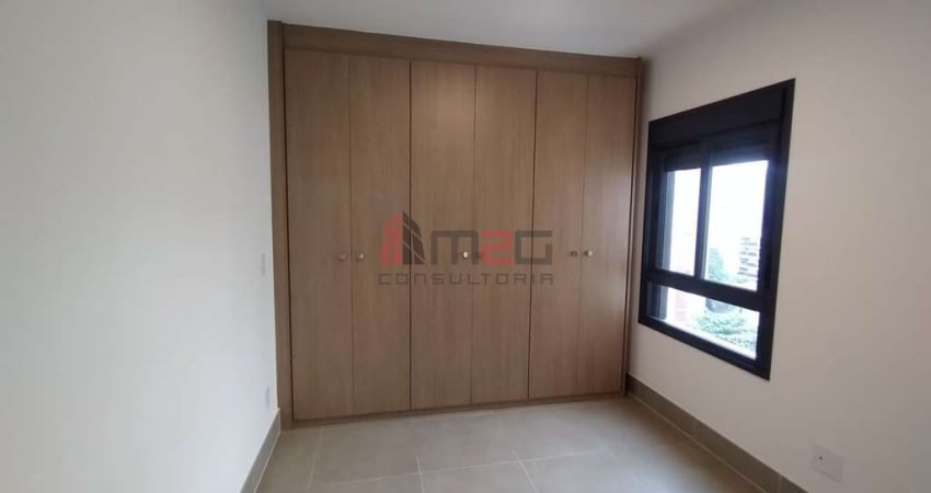 Aluga-se apartamento com 3 dormitórios (1 suíte) na Pompéia.