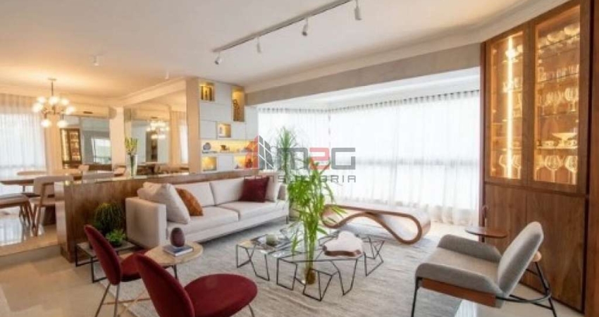 Vende-se apartamento em Perdizes, 3 quartos (3 suítes).