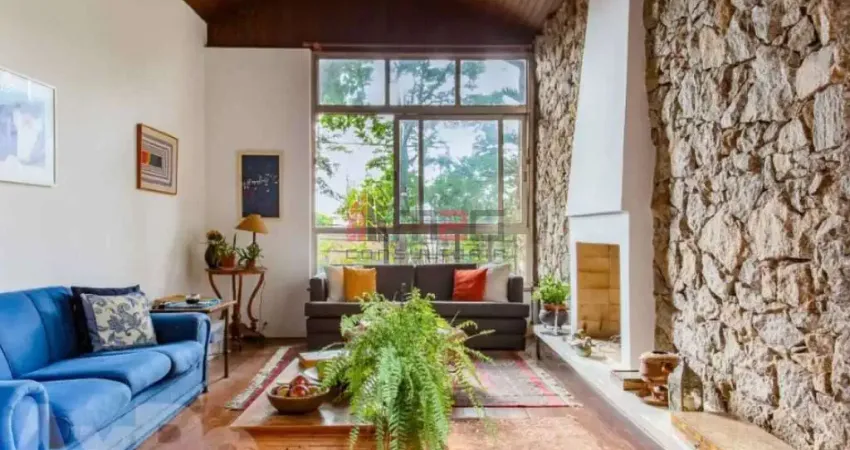 Casa com 3 quartos à venda na Vila Madalena, São Paulo 