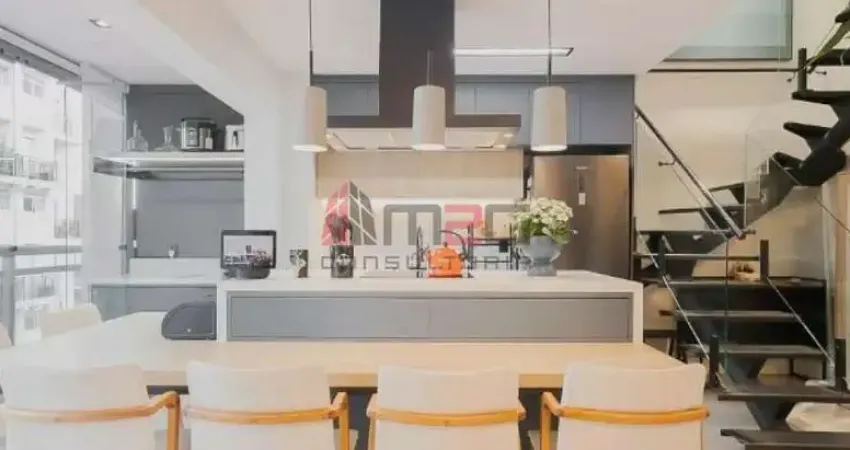 Vende-se apartamento duplex na vila madalena, 2 quartos (1 suíte).