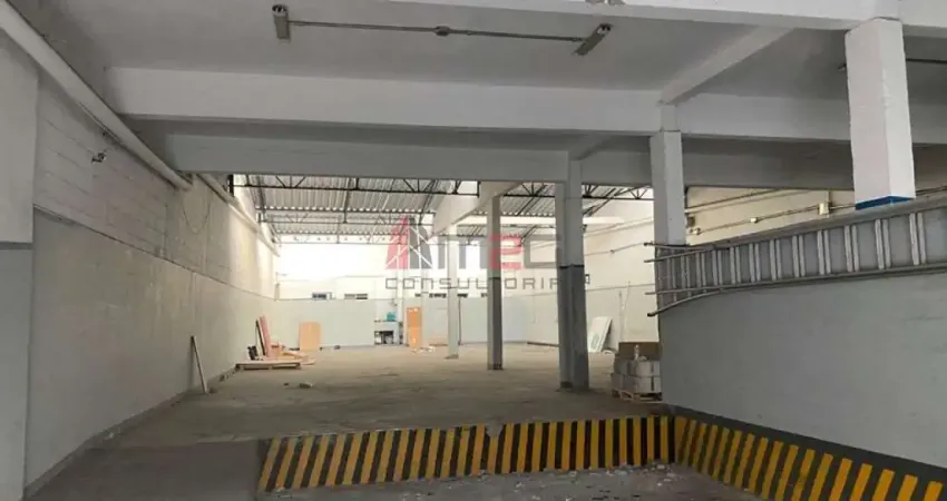 Barracão / Galpão / Depósito para alugar na Vila Anastácio, São Paulo