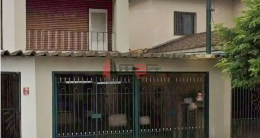 Sobrado com 3 dormitórios, quintal e 2 vagas para venda no alto da lapa.