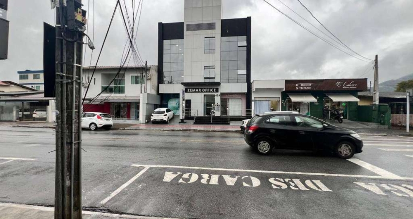 Sala comercial para alugar na Rua Indaial, 424, São Judas, Itajaí