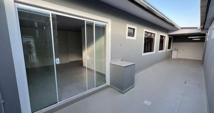 Casa com 3 quartos para alugar na Rua Odílio Garcia, 325, Cordeiros, Itajaí