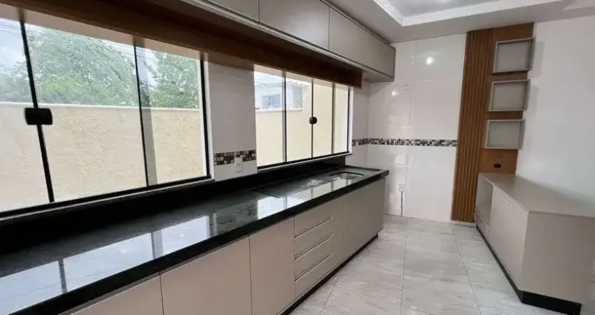 Casa com 2 quartos para alugar na Rua Menina Rosana da Silva, 88, São João, Itajaí