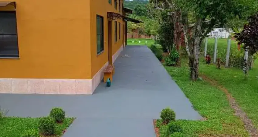 Barracão / Galpão / Depósito à venda na Rua Canindé, Itaocaia Valley (Itaipuaçu), Maricá