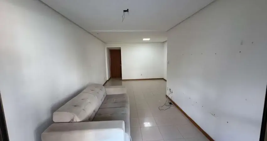 Apartamento com 3 quartos à venda na Rua Renato de Menezes Berenguer, Pituba, Salvador