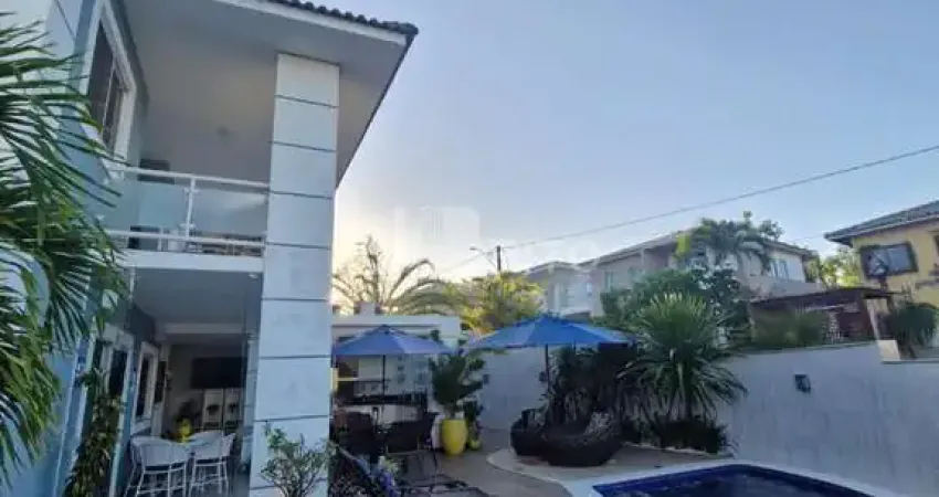 Casa em condomínio 281 m² + 4 suítes + piscina privativa+ energia solar- vilas do atlântico