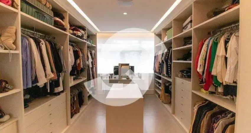 Apartamento à venda em Niterói, Icaraí, com 3 quartos, 220m²