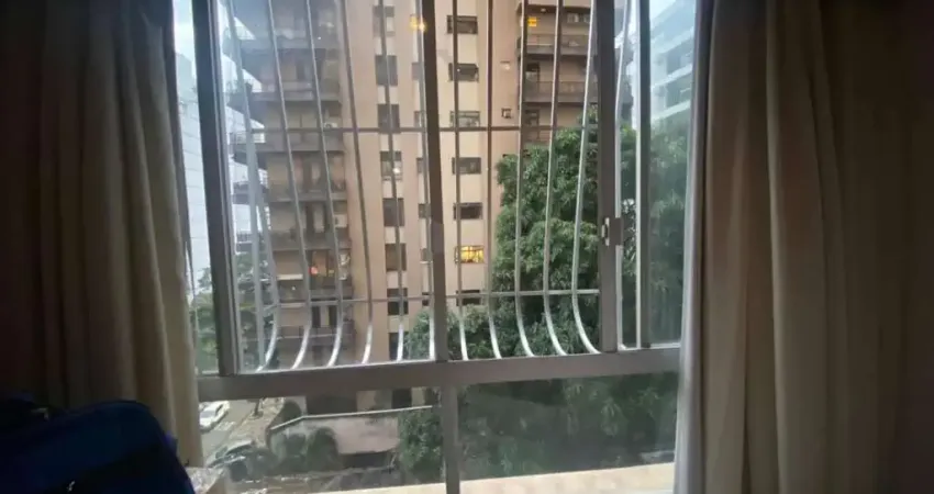 Apartamento à venda em Niterói, Icaraí, com 2 quartos, 63m²