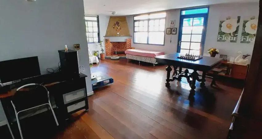 Casa à venda em Niterói, Badu, com 3 quartos, 160m²