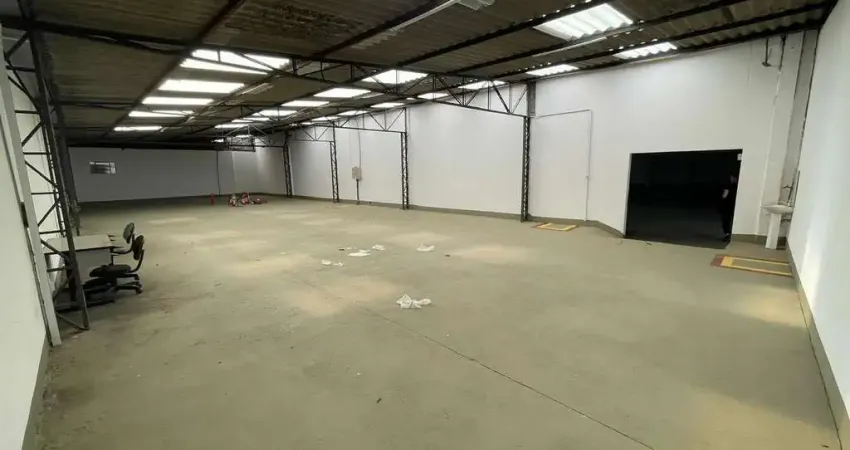 Barracão / Galpão / Depósito para alugar na Rua Ary Claudino Ziemer, 136, Pinheirinho, Curitiba