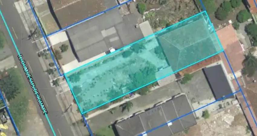 Terreno à venda na Rua Bom Jesus de Iguape, 6121, Boqueirão, Curitiba