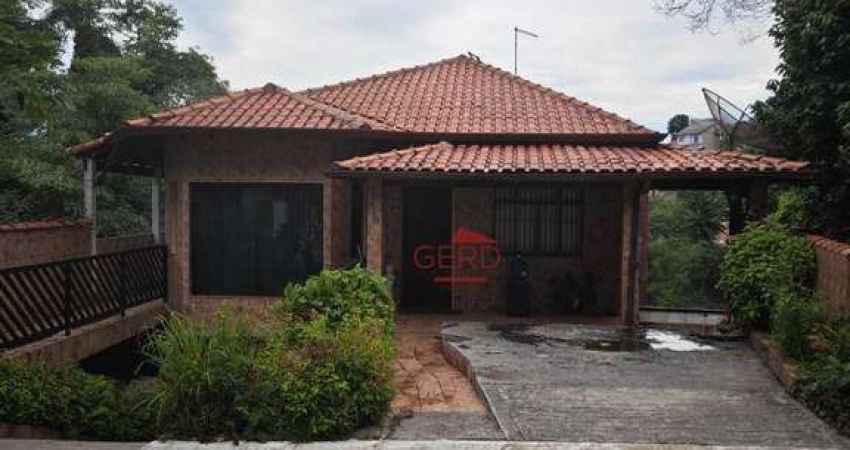 Casa com 5 dormitórios à venda, 300 m² por R$ 1.600.000,00 - Parque Nova Jandira - Jandira/SP