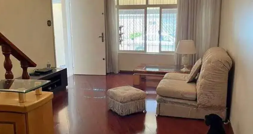Sobrado espaçoso com edícula à venda no jardim das flores – 180 m² de a/c!