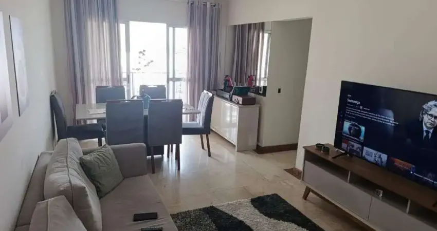 Vendo apartamento 80 m2- 3 dormitórios (1 suíte), 3 sacadas, 2 banheiros, 2 vagas fixas.