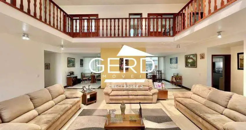 Casa de alto padrão à venda no golf village – 6 suítes, piscina e vista para o campo de golfe