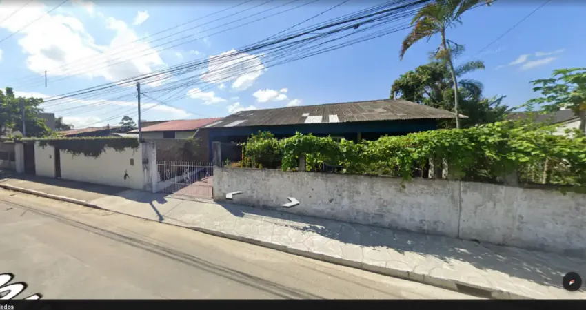 Atenção Construtoras: Terreno com Permuta por área construída.